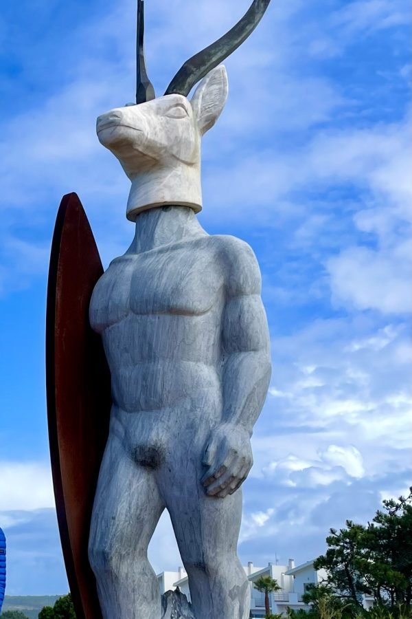 Statue surfer Nazare